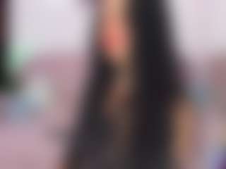 ClaireWarner MILF webcam performer live streaming