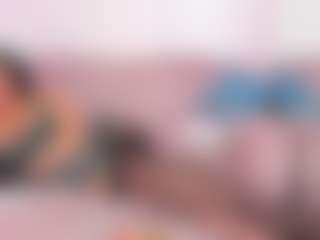 Live cam show with ClaireWarner - Dildo Or Vibrator on SxyPornLive