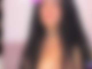 Live cam show with ClaireWarner - Middle Aged on Uber Horny