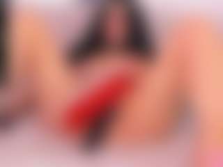 Live cam show with ClaireWarner - Bedroom Mature on Camsoda