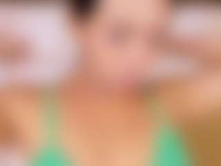 Live cam show with Nathali-Jones - Facial on Camiplay Live