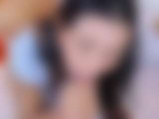 Live cam show with Nathali-Jones - Oil on xplaylive.com