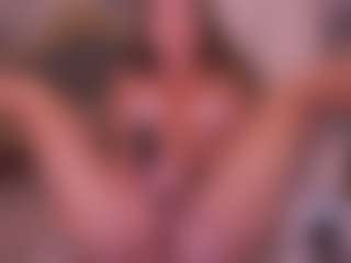 Live cam show with MadissonSoft - Fuck Machine on livesuperchat.net