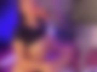 Live cam show with LILI - Dirty Talk on Dolls Live