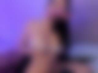 Live cam show with LILI - Fuck Machine on Camsoda