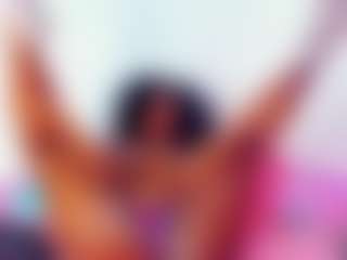 Live cam show with MelodyBae - Black on TeamSkeetLive