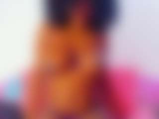 Live cam show with MelodyBae - Living Room on instabang