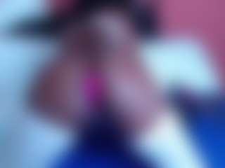 Live cam show with MelodyBae - BBW Ebony on https://playwithruby.com