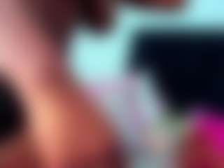 Live cam show with MelodyBae - Blowjob on xxxlivecams.org