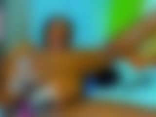 Live cam show with MelodyBae - Solo on Camsoda