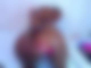 Live cam show with MelodyBae - Ebony on sexylive.show | colombia