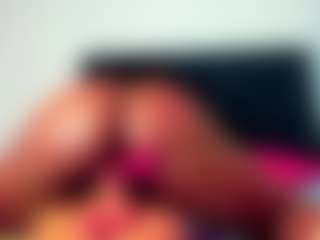 Live cam show with MelodyBae - Bedroom Ebony on Hubzter Live