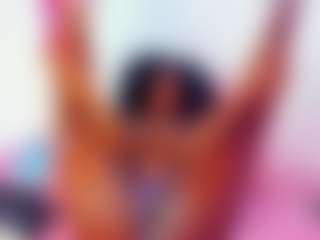 Live cam show with MelodyBae - Living Room on crypto-cams