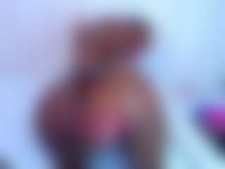 Live cam show with MelodyBae - Black Shaved Pussy on Camsoda