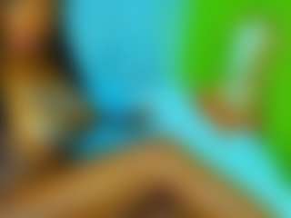 Live cam show with MelodyBae - Flashing on Mixed Magazine Live