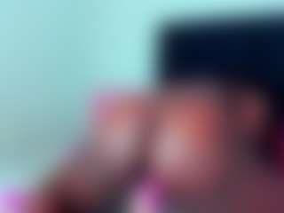 Live cam show with MelodyBae - Living Room on studioflirtlive.com