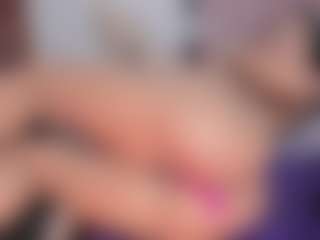 Live cam show with MiaPearls - Bedroom Red Hair on TeamSkeetLive