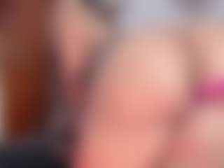 Live cam show with MiaPearls - Average on sexylive.show
