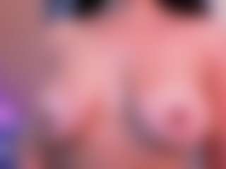 Tori Cross's Live Sex Cam Show