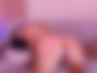 Tori Cross's Live Sex Cam Show