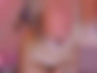 Live cam show with Tori Cross - BBW on StripNow