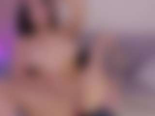 Tori Cross's Live Sex Cam Show