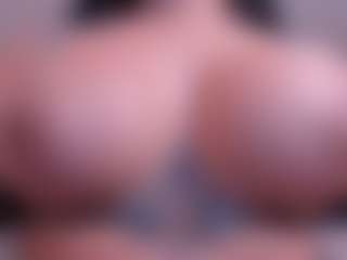 Live cam show with KatieNolan - Living Room on Hubzter Live
