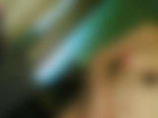 Live cam show with TsPostOphere - English on CamSextacy