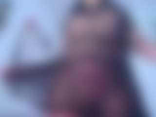 Live-Cam-Show mit Emily - Drinking auf Camsoda
