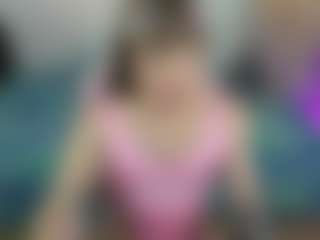 Queenramona-hot's Live Sex Cam Show