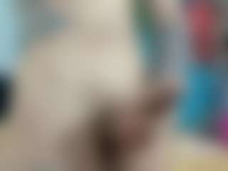 Live cam show with Queenramona-hot - Black Hair on xxxlivecams.org