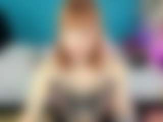 Live cam show with Queenramona-hot - Tease on CamClone