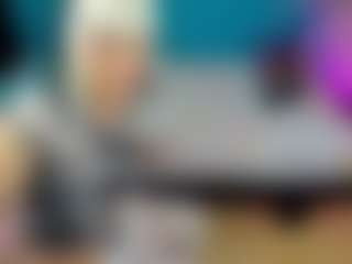 Live cam show with Queenramona-hot - Flat Chested on Camsoda