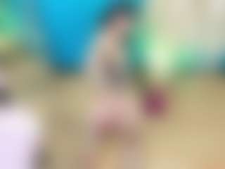 Live cam show with Queenramona-hot - Tease on xxxlivecams.org