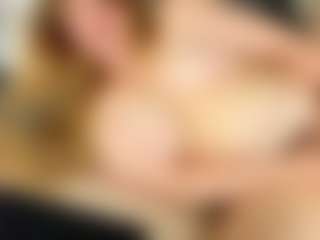 Live cam show with ToriCat - Red Hair Amateur on friskycurves.com