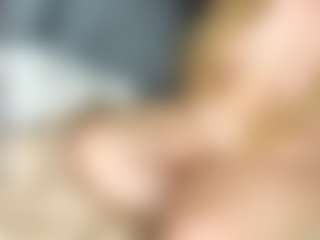 Live cam show with ToriCat - Amateur Big Tits on live18s.com