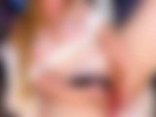 Live cam show with ToriCat - Red Hair Shaved Pussy on AdultVida.com