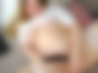 Live cam show with ToriCat - Red Hair HD on milfzrlive.com