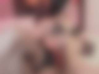 Bellatslatina's Live Sex Cam Show