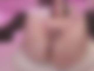 Bellatslatina's Live Sex Cam Show