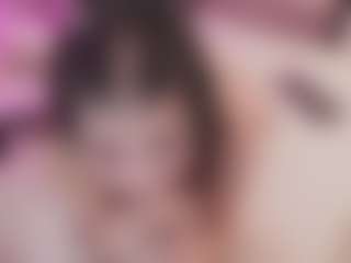 Bellatslatina's Live Sex Cam Show