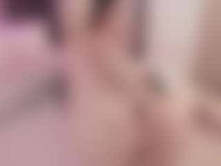 Bellatslatina's Live Sex Cam Show