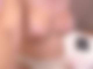Bellatslatina's Live Sex Cam Show