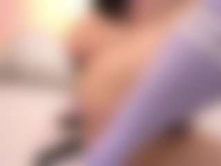 Bellatslatina's Live Sex Cam Show