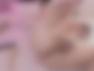 Bellatslatina's Live Sex Cam Show