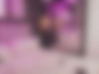 Live cam show with Bellatslatina - Orgasm on Chatstar