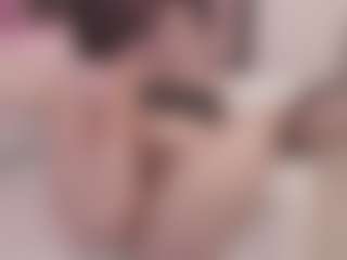 Bellatslatina's Live Sex Cam Show