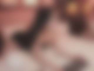 Bellatslatina's Live Sex Cam Show