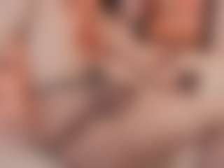 Live cam show with Bellatslatina - Brown Eyes on Camsoda