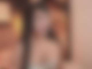 Bellatslatina's Live Sex Cam Show